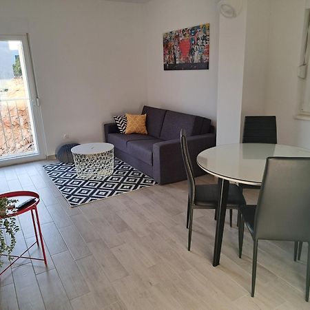 Apartment Charlie Комарна Екстер'єр фото